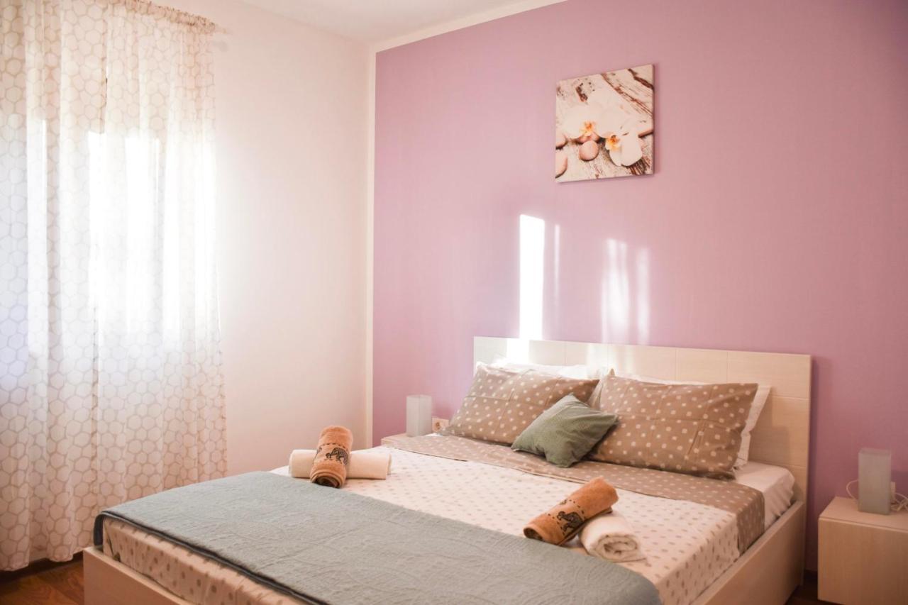 Holiday House Val Vidal Ровинь Экстерьер фото